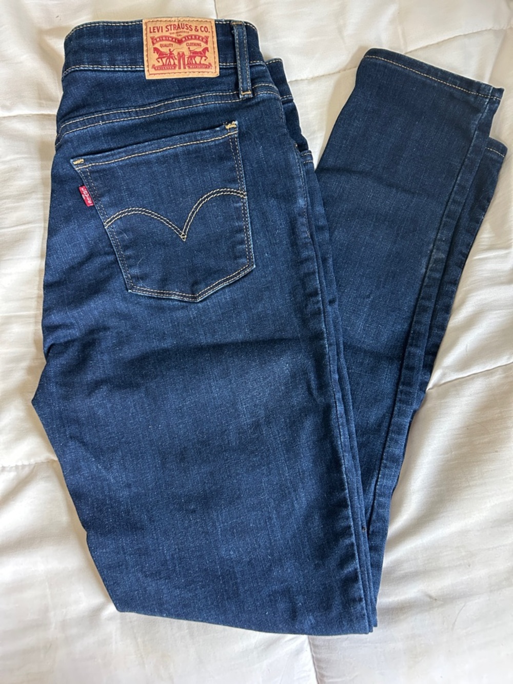 Levi's Women's Dark Blue Skinny Jeans